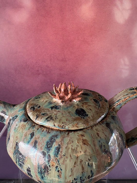 Lotus decorative tea pot